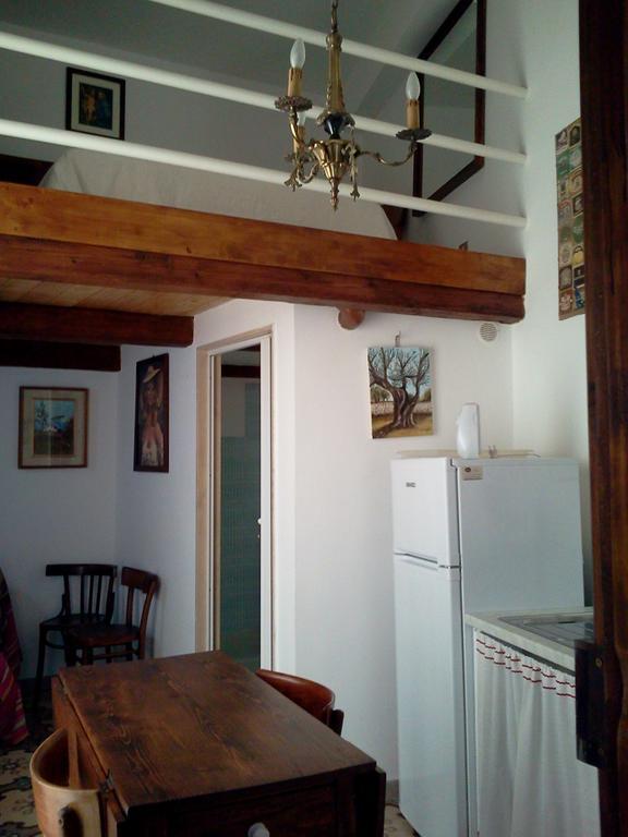 Arco Sallustio Monopoli Szoba fotó